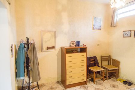 Casa à venda com 120m², 4 quartos e 3 vagasQuarto 2