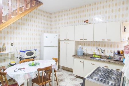 Casa à venda com 120m², 4 quartos e 3 vagasCozinha