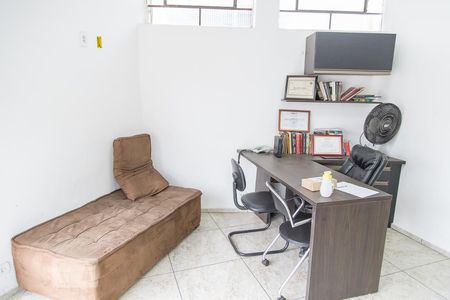 Casa à venda com 120m², 4 quartos e 3 vagasEscritório