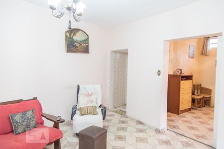 Sala de casa à venda com 4 quartos, 120m² em Vila Carrao, São Paulo