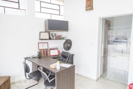 Casa à venda com 120m², 4 quartos e 3 vagasEscritório