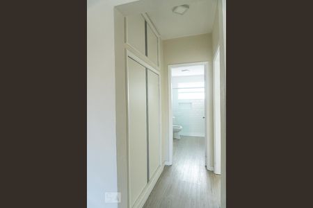 Corredor de apartamento para alugar com 1 quarto, 86m² em Vila Buarque, São Paulo