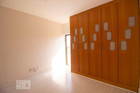 Apartamento à venda com 280m², 3 quartos e 3 vagasQuarto 3 - Suíte