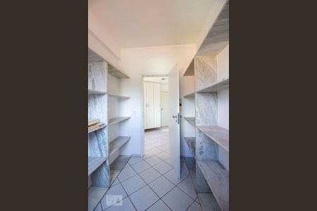 Apartamento à venda com 280m², 3 quartos e 3 vagasDespensa