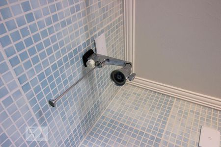 Apartamento à venda com 280m², 3 quartos e 3 vagasChuveiro