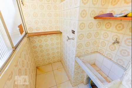 Apartamento para alugar com 62m², 2 quartos e 1 vagaArea Serviço