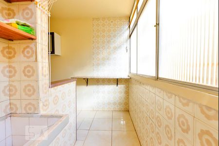 Apartamento para alugar com 62m², 2 quartos e 1 vagaArea Serviço