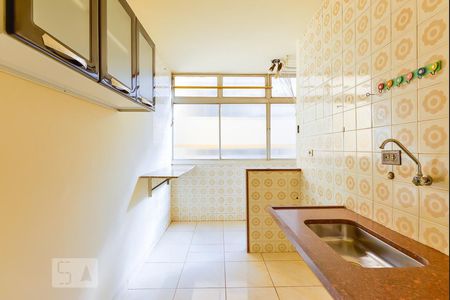 Apartamento para alugar com 62m², 2 quartos e 1 vagaCozinha