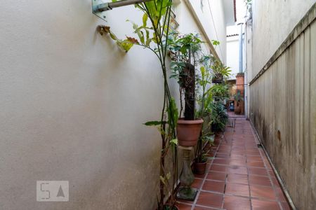 Casa à venda com 185m², 4 quartos e 2 vagasQuintal