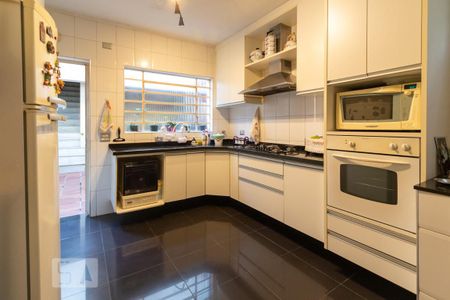 Casa à venda com 185m², 4 quartos e 2 vagasCozinha