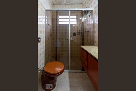 Casa à venda com 185m², 4 quartos e 2 vagasBanheiro