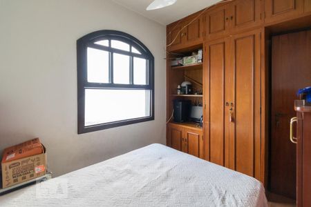 Casa à venda com 185m², 4 quartos e 2 vagasQuarto 1