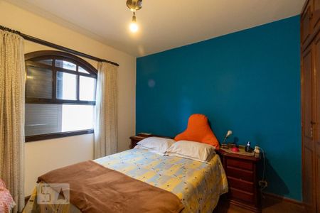 Casa à venda com 185m², 4 quartos e 2 vagasSuíte master