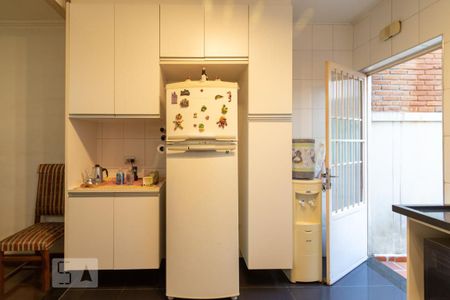 Casa à venda com 185m², 4 quartos e 2 vagasCozinha