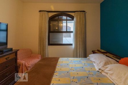 Casa à venda com 185m², 4 quartos e 2 vagasSuíte master