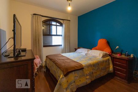 Casa à venda com 185m², 4 quartos e 2 vagasSuíte master