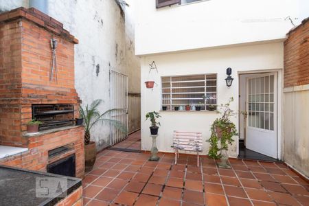 Casa à venda com 185m², 4 quartos e 2 vagasChurrasqueira