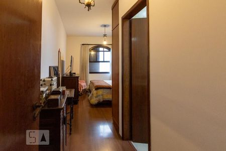 Casa à venda com 185m², 4 quartos e 2 vagasSuíte master