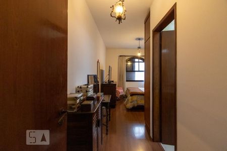 Casa à venda com 185m², 4 quartos e 2 vagasSuíte master