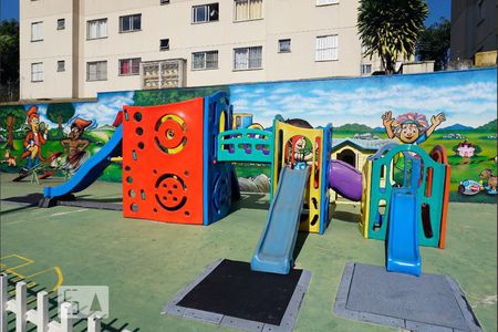 Apartamento para alugar com 70m², 2 quartos e 1 vagaÁrea Comum - Playground