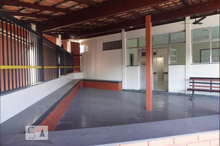 Apartamento para alugar com 70m², 2 quartos e 1 vagaÁrea comum - Salão de festas