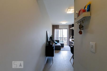 Entrada de apartamento à venda com 3 quartos, 70m² em Aclimação, São Paulo