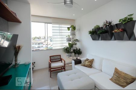 Sala de apartamento para alugar com 2 quartos, 68m² em Cascadura, Rio de Janeiro