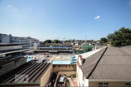 Vista Sala de apartamento para alugar com 2 quartos, 68m² em Cascadura, Rio de Janeiro