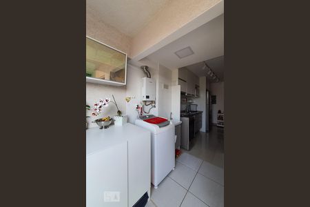 Apartamento à venda com 60m², 2 quartos e 1 vaga Apartamento à venda com 60m², 2 quartos e 1 vagaÁrea de serviço