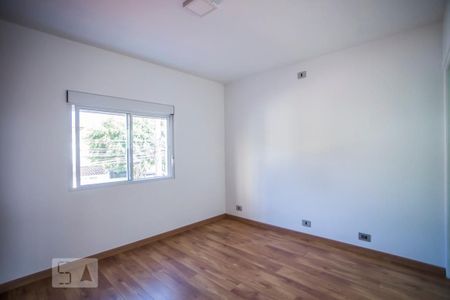 Casa à venda com 231m², 3 quartos e 2 vagasSuite