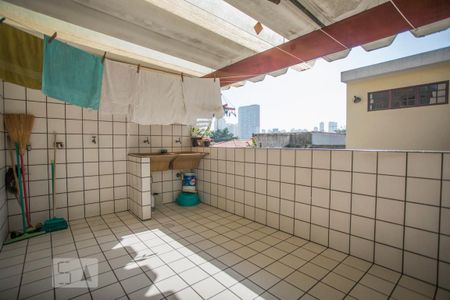 Casa à venda com 231m², 3 quartos e 2 vagasÁrea de Serviço