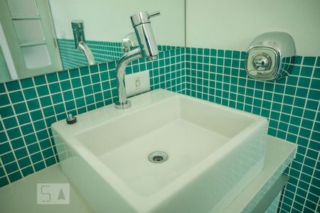 Casa à venda com 231m², 3 quartos e 2 vagasBanheiro Suite - Torneira