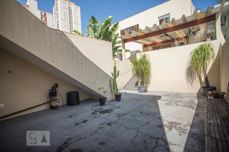 Casa à venda com 231m², 3 quartos e 2 vagasQuintal