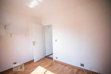 Casa à venda com 231m², 3 quartos e 2 vagasQuarto 3