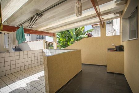 Casa à venda com 231m², 3 quartos e 2 vagasÁrea de Serviço