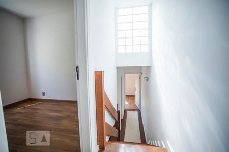 Casa à venda com 231m², 3 quartos e 2 vagasCorredor