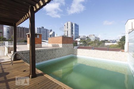 Casa para alugar com 490m², 4 quartos e 4 vagasPISCINA