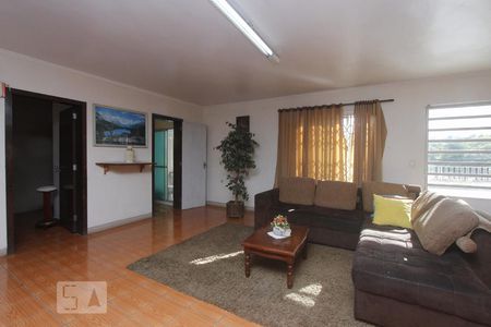 Casa para alugar com 490m², 4 quartos e 4 vagasSALA