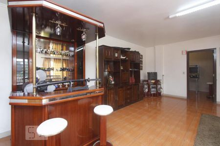 Casa para alugar com 490m², 4 quartos e 4 vagasSALA