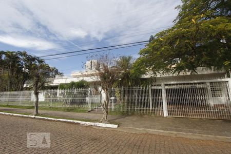 Casa para alugar com 490m², 4 quartos e 4 vagasFACHADA