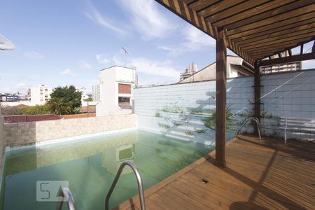 Casa para alugar com 490m², 4 quartos e 4 vagasPISCINA