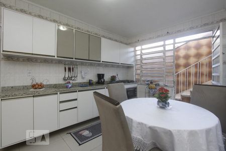 Casa para alugar com 490m², 4 quartos e 4 vagasCOZINHA