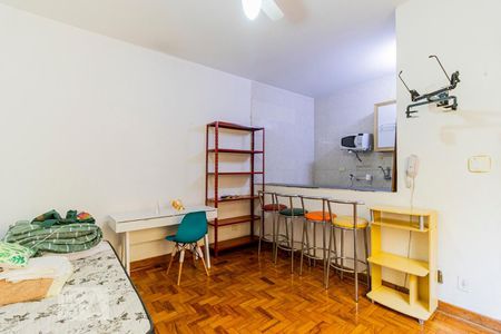 Studio à venda com 35m², 1 quarto e sem vaga Studio à venda com 35m², 1 quarto e sem vagaStudio - Estante