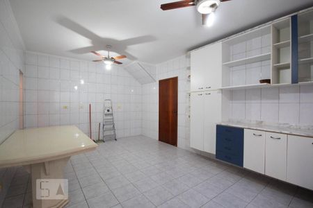Casa à venda com 500m², 8 quartos e 3 vagasCozinha