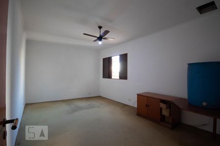 Casa à venda com 500m², 8 quartos e 3 vagasQuarto 2