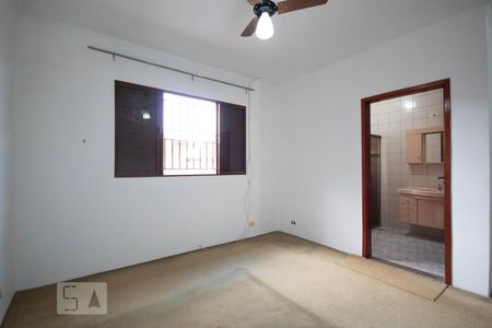 Suíte de casa à venda com 8 quartos, 500m² em Presidente Altino, Osasco