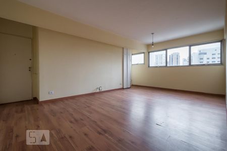 Apartamento para alugar com 110m², 2 quartos e 1 vaga Apartamento para alugar com 110m², 2 quartos e 1 vagaSala