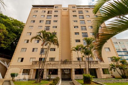 Apartamento para alugar com 68m², 3 quartos e 1 vaga Apartamento para alugar com 68m², 3 quartos e 1 vagaFachada do Bloco
