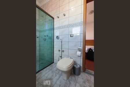 Casa à venda com 254m², 3 quartos e 2 vagasBanheiro do Quarto Suíte