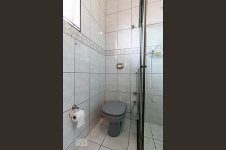 Casa à venda com 254m², 3 quartos e 2 vagasBanheiro 2